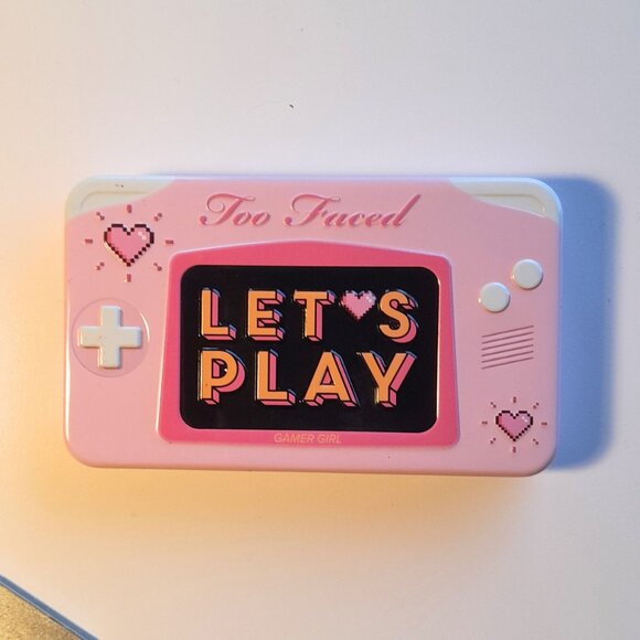 *BOGO FREE* Too Faced NEW Let's Play Mini Eye Shadow Palette - Picture 1 of 5